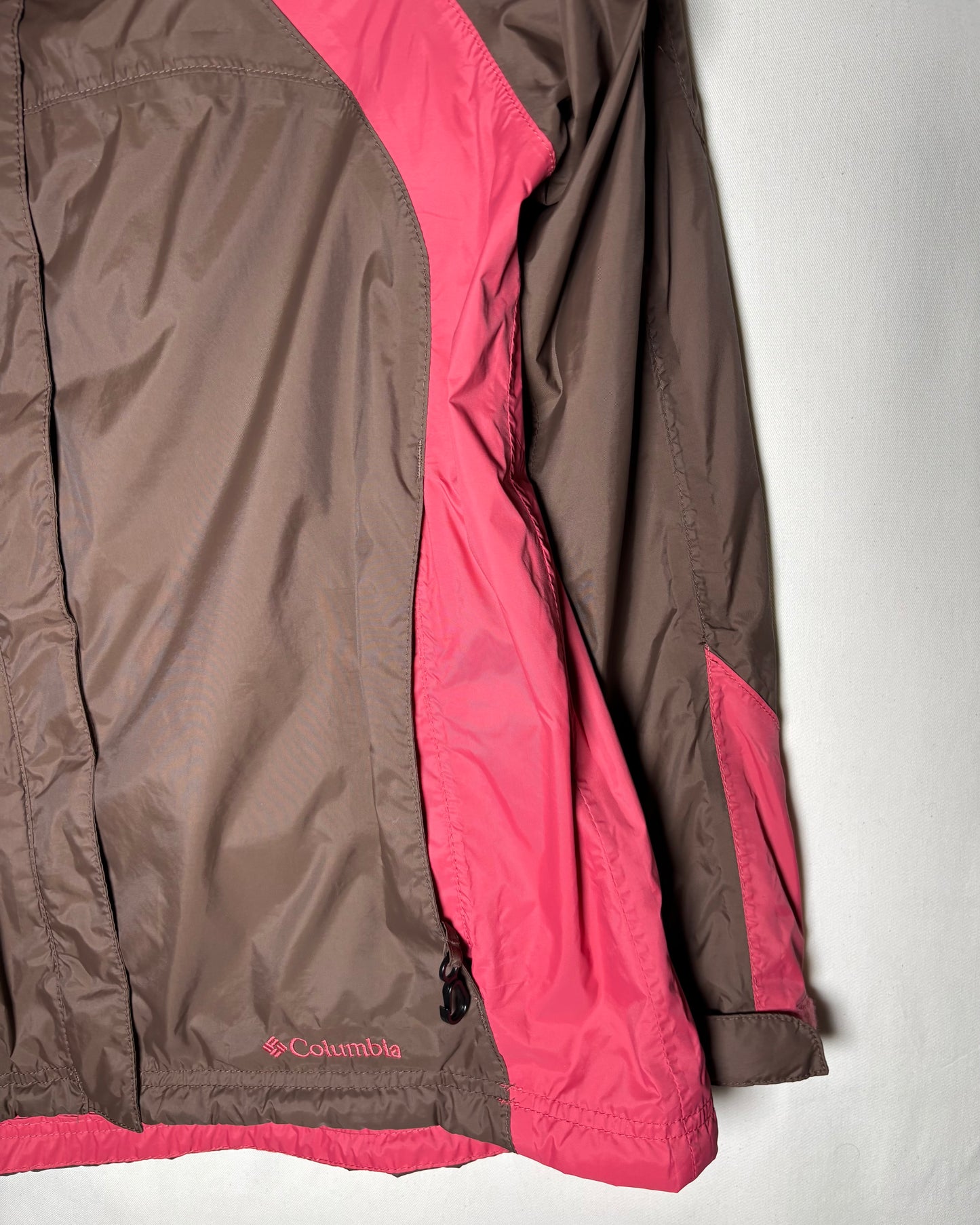 〈Columbia〉Women’s Two-Tone Hooded Shell Jacket Brown × Pink
