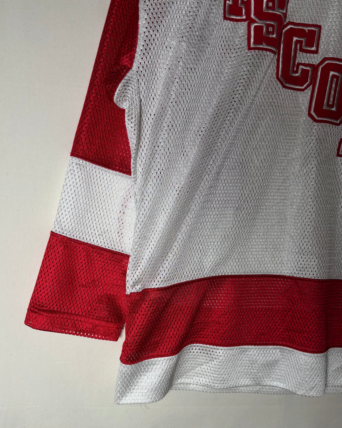 〈adidas〉 Wisconsin WCHA Hockey Jersey Made in Korea