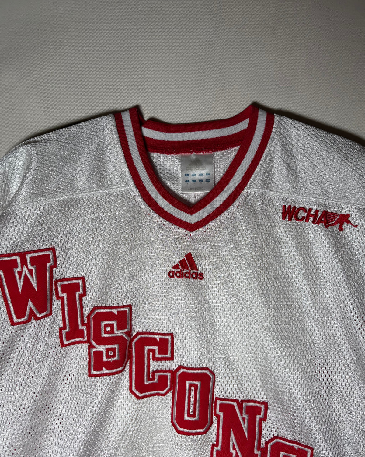 〈adidas〉 Wisconsin WCHA Hockey Jersey Made in Korea