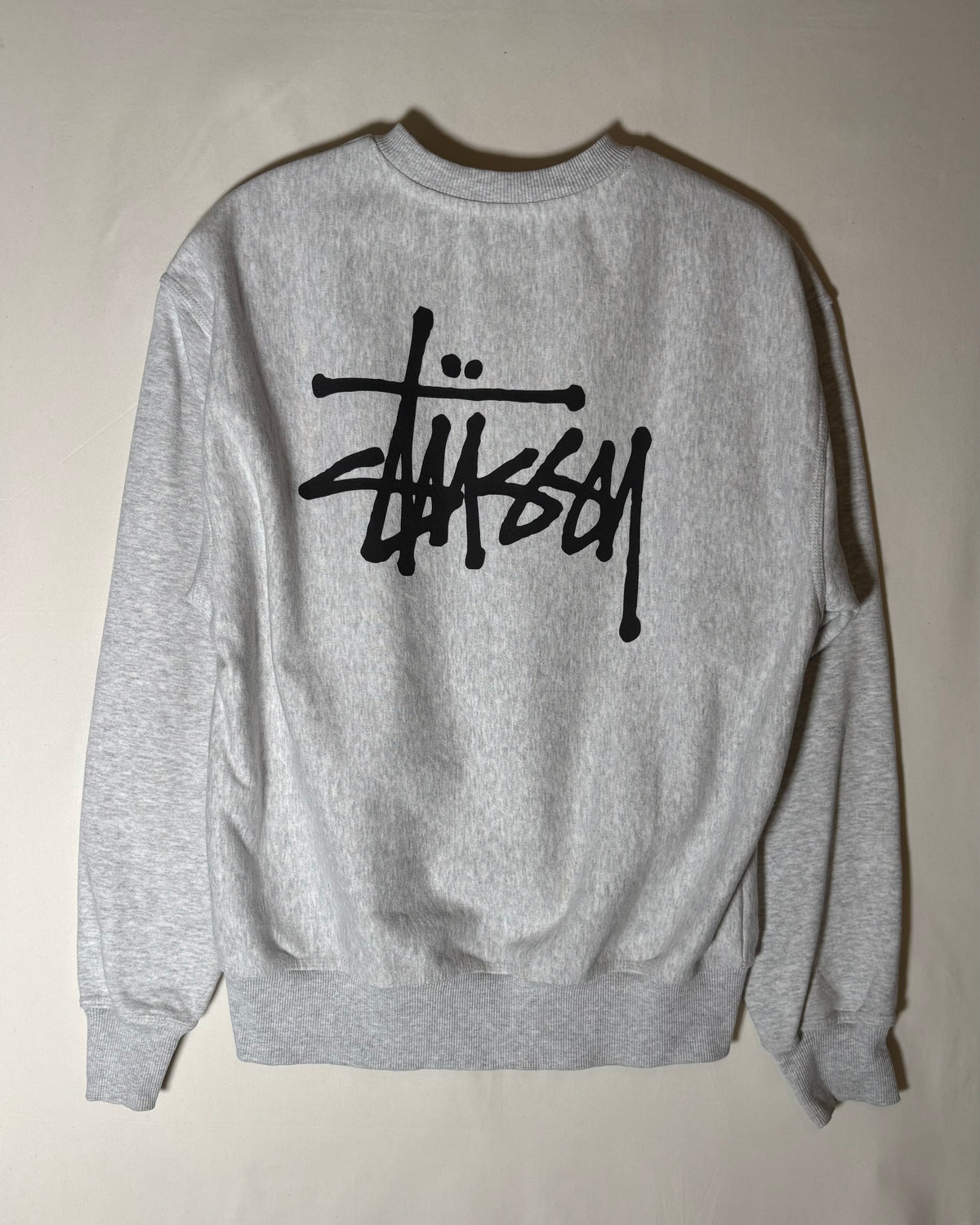 STUSSY グレー ストックロゴ クルーネックスウェット 商品画像 7
