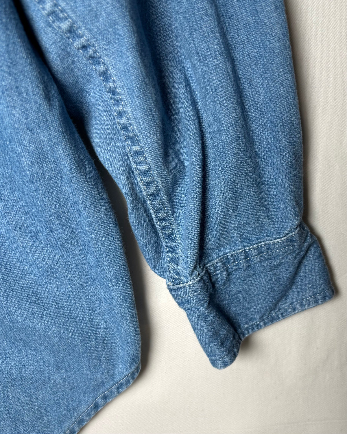 〈Planet Hollywood〉 Orlando Embroidered Denim Button-Down Shirt