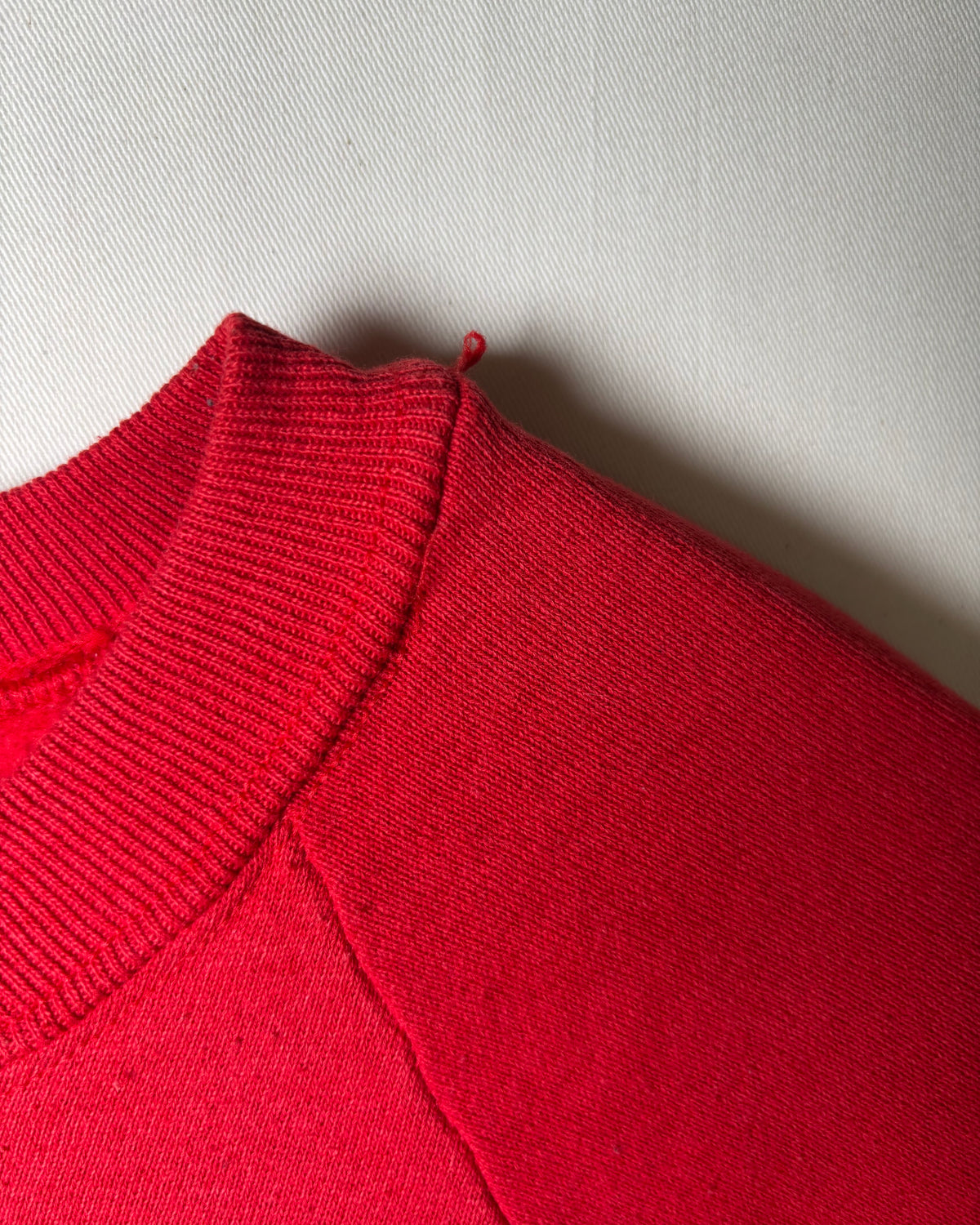 〈Fruit of the Loom〉 Indiana University Raglan Sweatshirt Made in USA