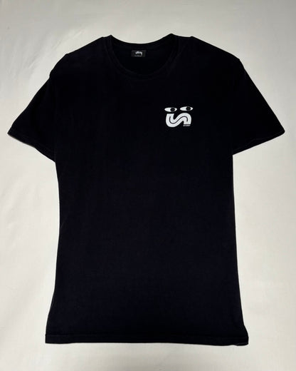 〈STUSSY〉 Face Logo Back Print T-Shirt