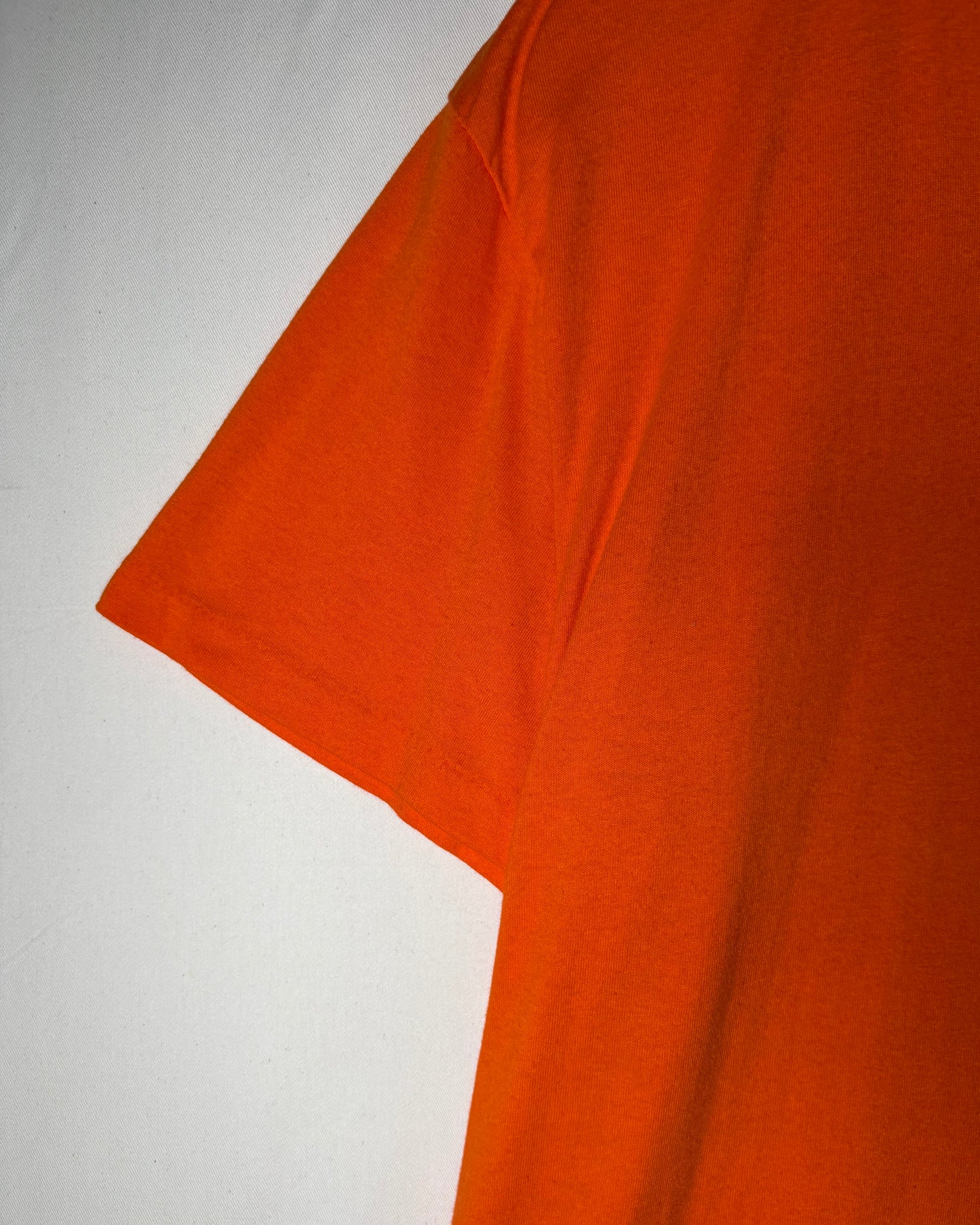 〈ONEITA〉The Fun Company Volunteer Print T-Shirt Orange