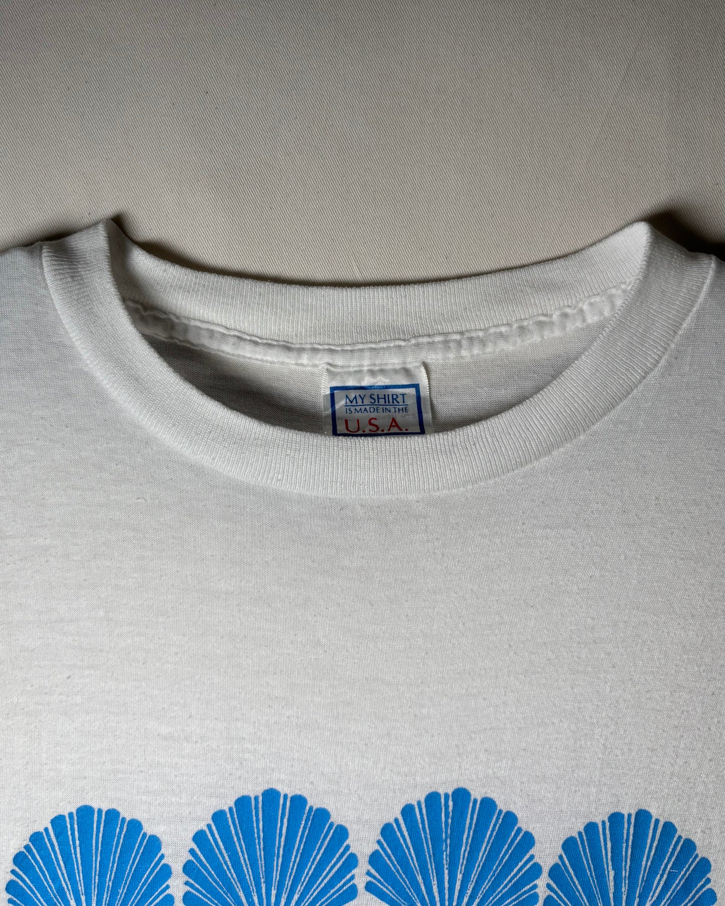 Scallop Graphic T-Shirt / Made in U.S.A. / White