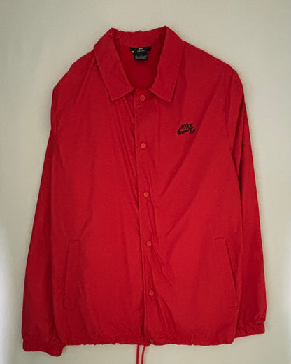 〈NIKE SB〉 Shield Coaches Jacket Red